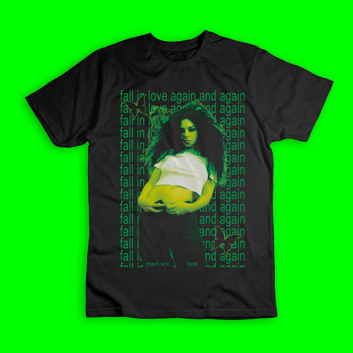 Nome do produto: Camiseta \'CHARLI XCX - FALL IN LOVE AGAIN AND AGAIN\'