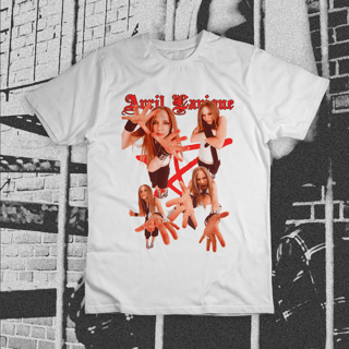 Camiseta 'AVRIL LAVIGNE 2002 (meme)'