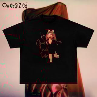 Nome do produto Camiseta Oversized 'CHAPPELL ROAN - GOOD LUCK, BABE (MISS PIGGY)'