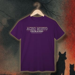 t-shirt (clássica) • estranheza