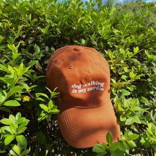 Nome do produto boné • dog walking is my cardio
