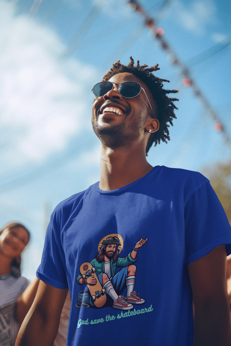 Nome do produto: God Save the Skateboard (Unisex)