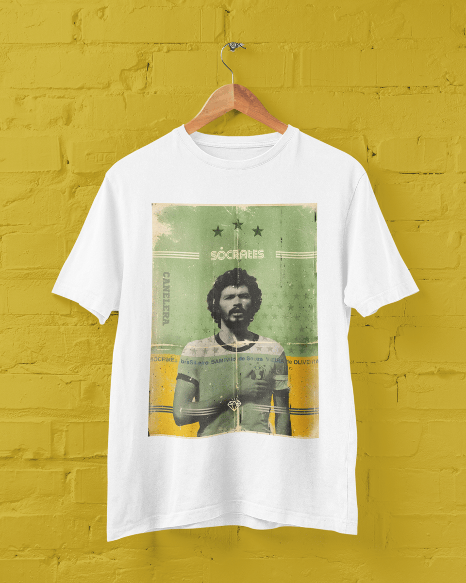 Nome do produto: Camiseta Doutor Sócrates Brasileiro - Brasil 82