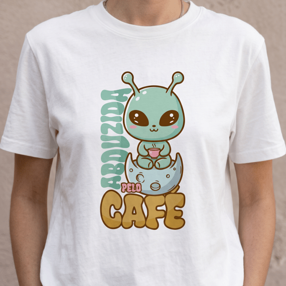 T-Shirt Abduzida pelo café