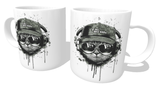 Nome do produto Caneca Gato Ouvindo Música de Boné e Óculos