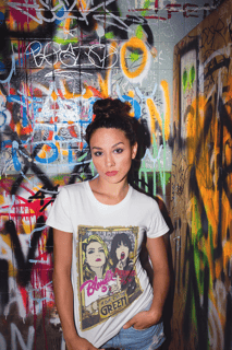 Nome do produto Camiseta Blondie & Pretenders - A day on the green