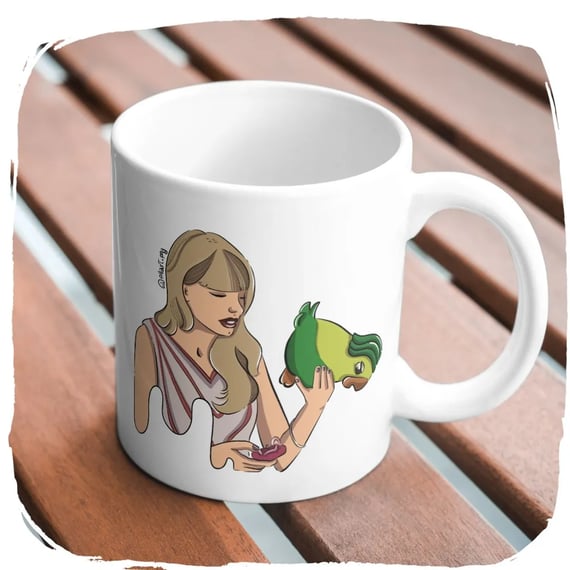 Caneca 320ml Ellart Taylor Swift e Louro José