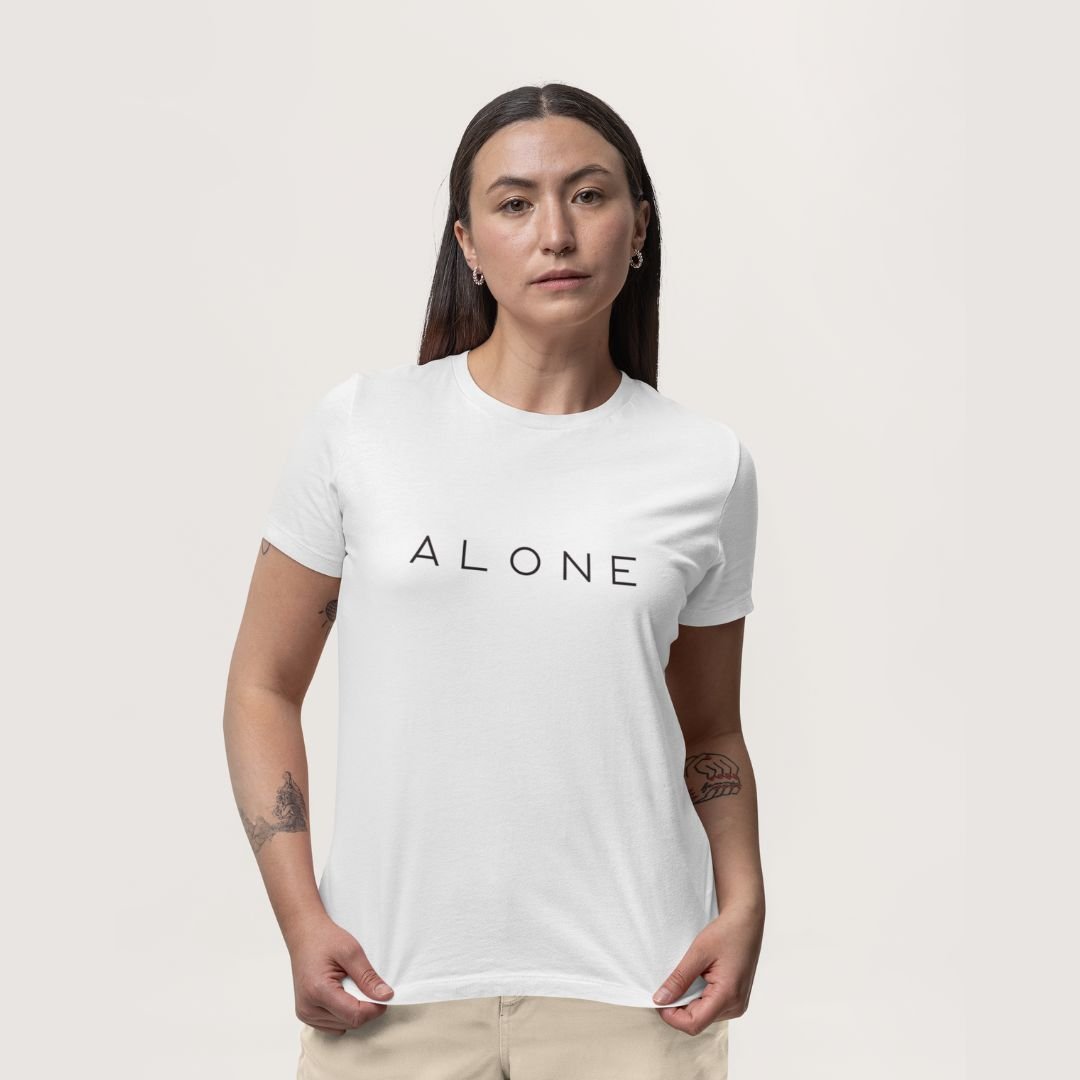 Camiseta Alone Basic