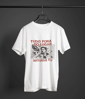 Nome do produto Camiseta Prime - Tudo fora do lugar - inclusive eu! 