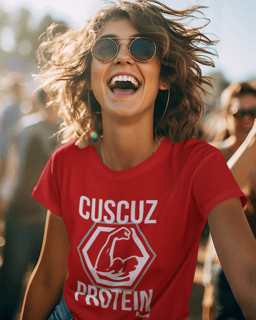 Nome do produto Camiseta Cuscuz Protein Baby Long Feminina (Estampa Branca)