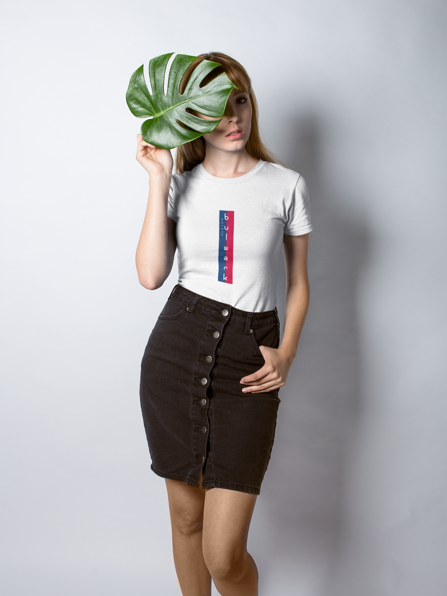 Camiseta Baby Long Feminina - Bulwark France - Cor Branca