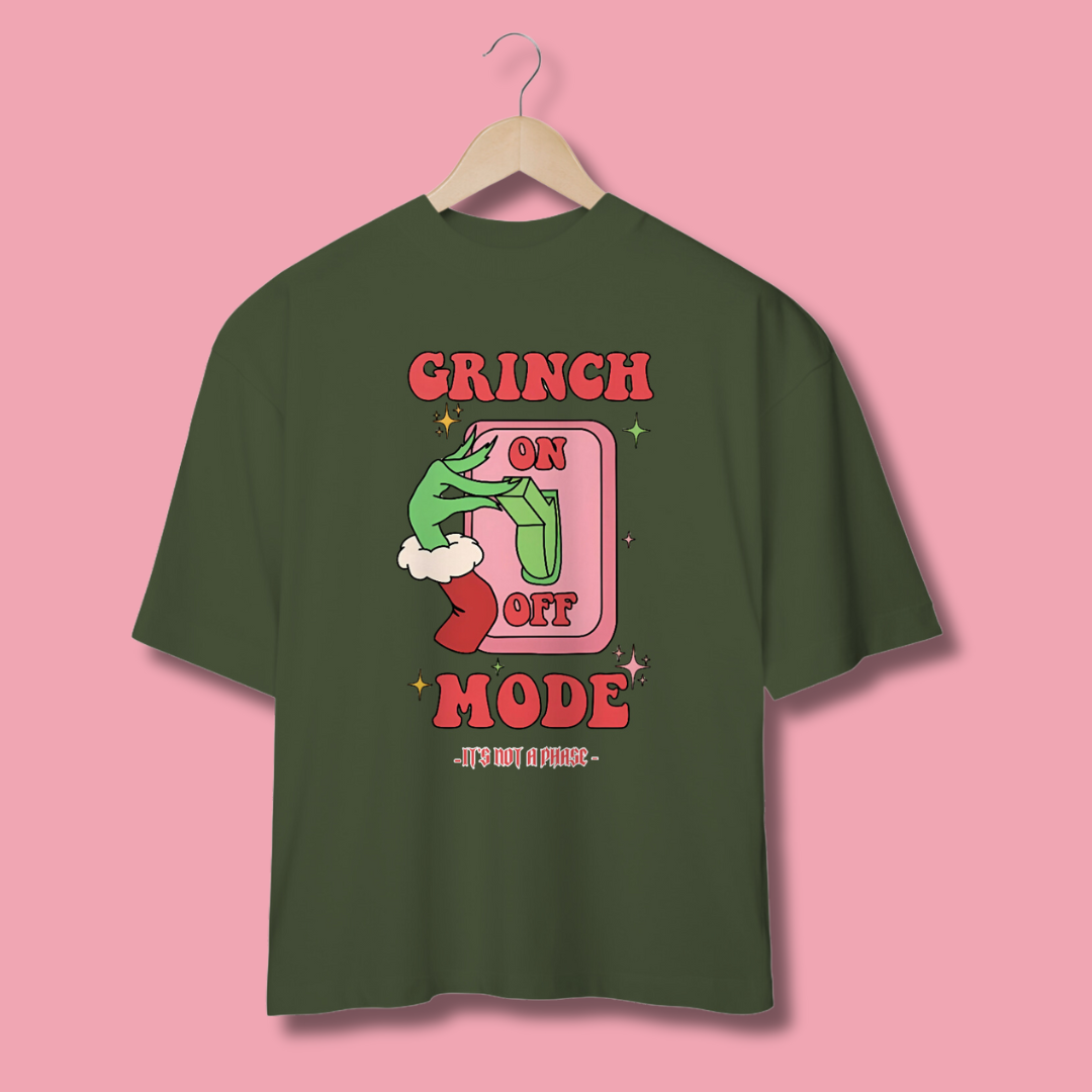 Nome do produto: Camiseta Oversized Grinch Mode On