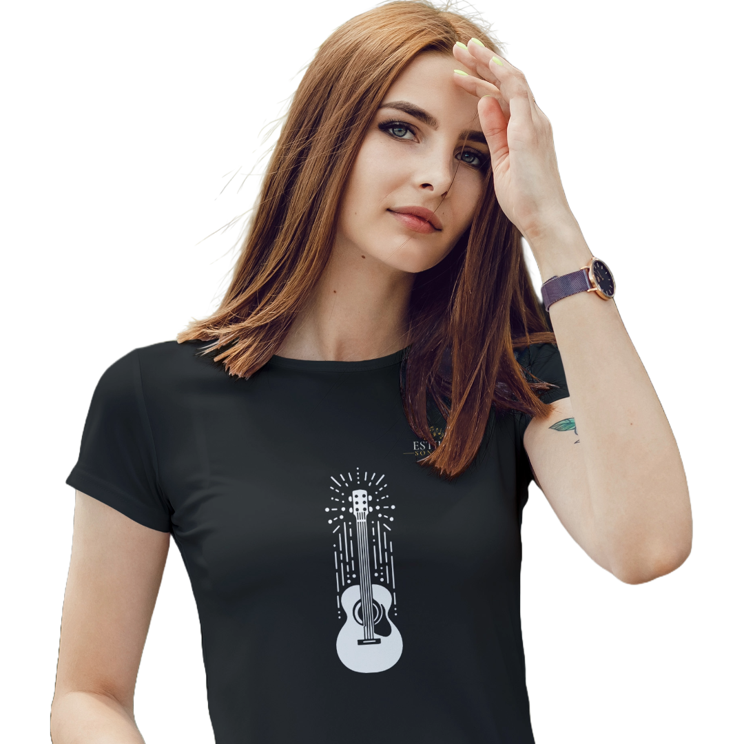Nome do produto: Camiseta Premium Feminina Algodão Pima Estampada Musical Violão - Estilo Sonoro
