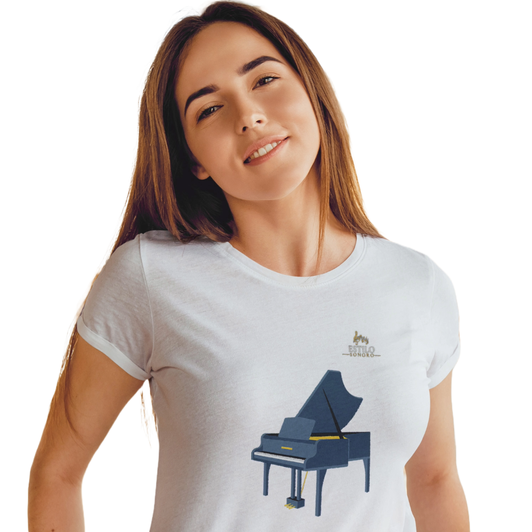 Camiseta Premium Feminina Algodão Pima Estampada Musical Piano - Estilo Sonoro Nome do produto: Camiseta Premium Feminina Algodão Pima Estampada Musical Piano - Estilo Sonoro