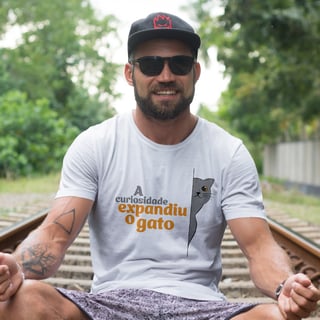 Nome do produto T-Shirt Quality Unissex | A Curiosidade Expandiu o Gato