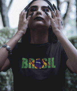 Nome do produto Camiseta Brasil - Branca / Preta