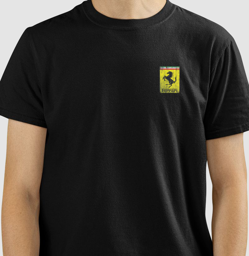 Nome do produto: Camisetas Ferrari Minimalista