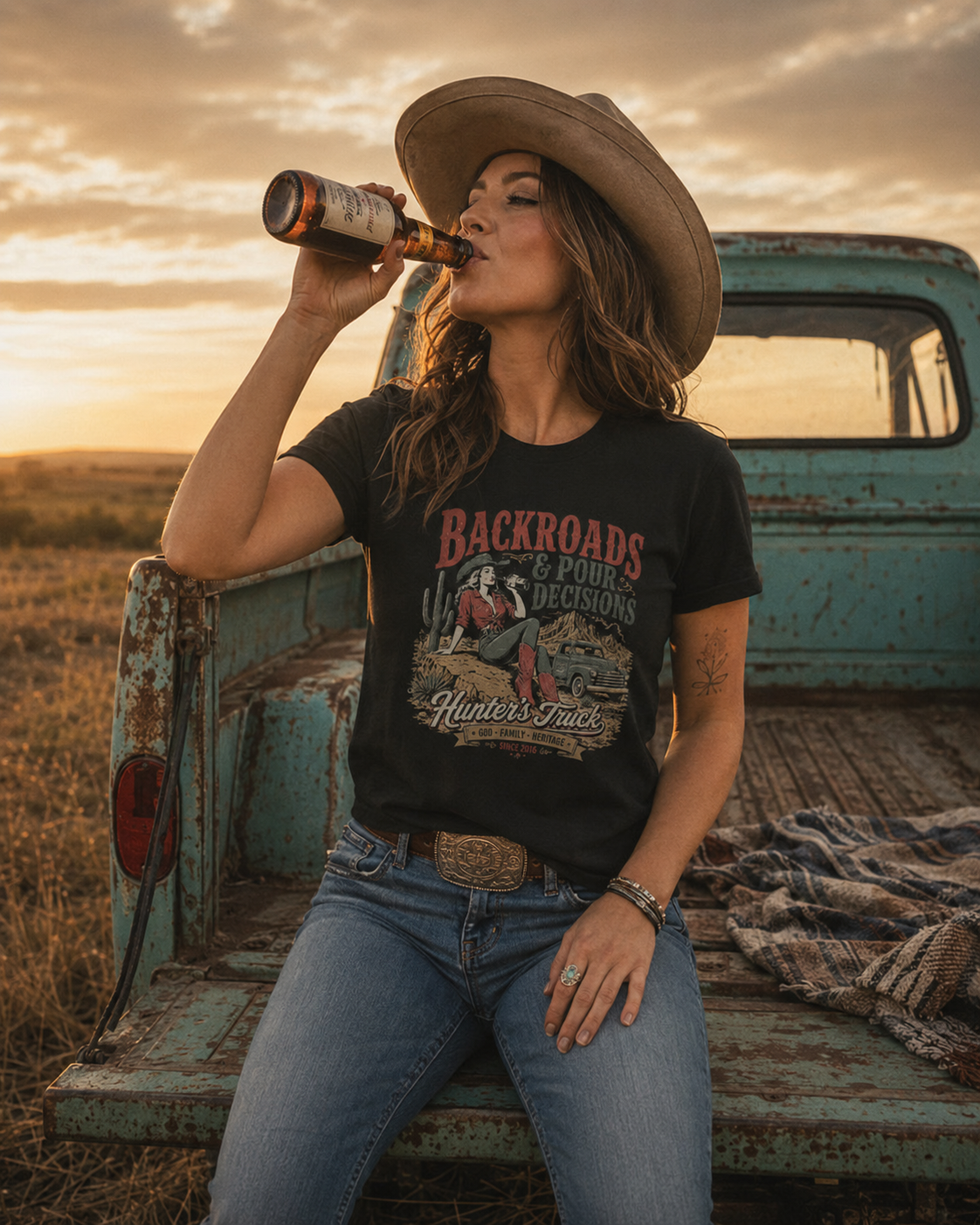 Camiseta HT Girl Backroads e Pour Decisions