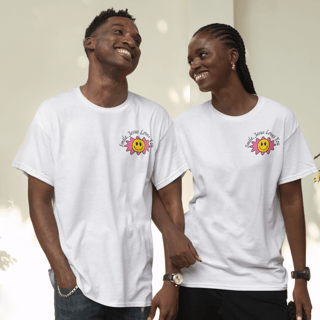 Nome do produto Camiseta Cristã Prime - Smile Jesus Loves You