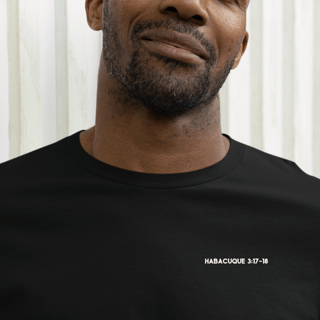 Nome do produto Camiseta Cristã Prime - Habacuque 3:17-18 - Minimalista