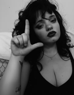 Nome do produtoGotica peituda