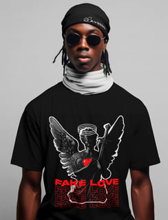 Camiseta Amor Fake