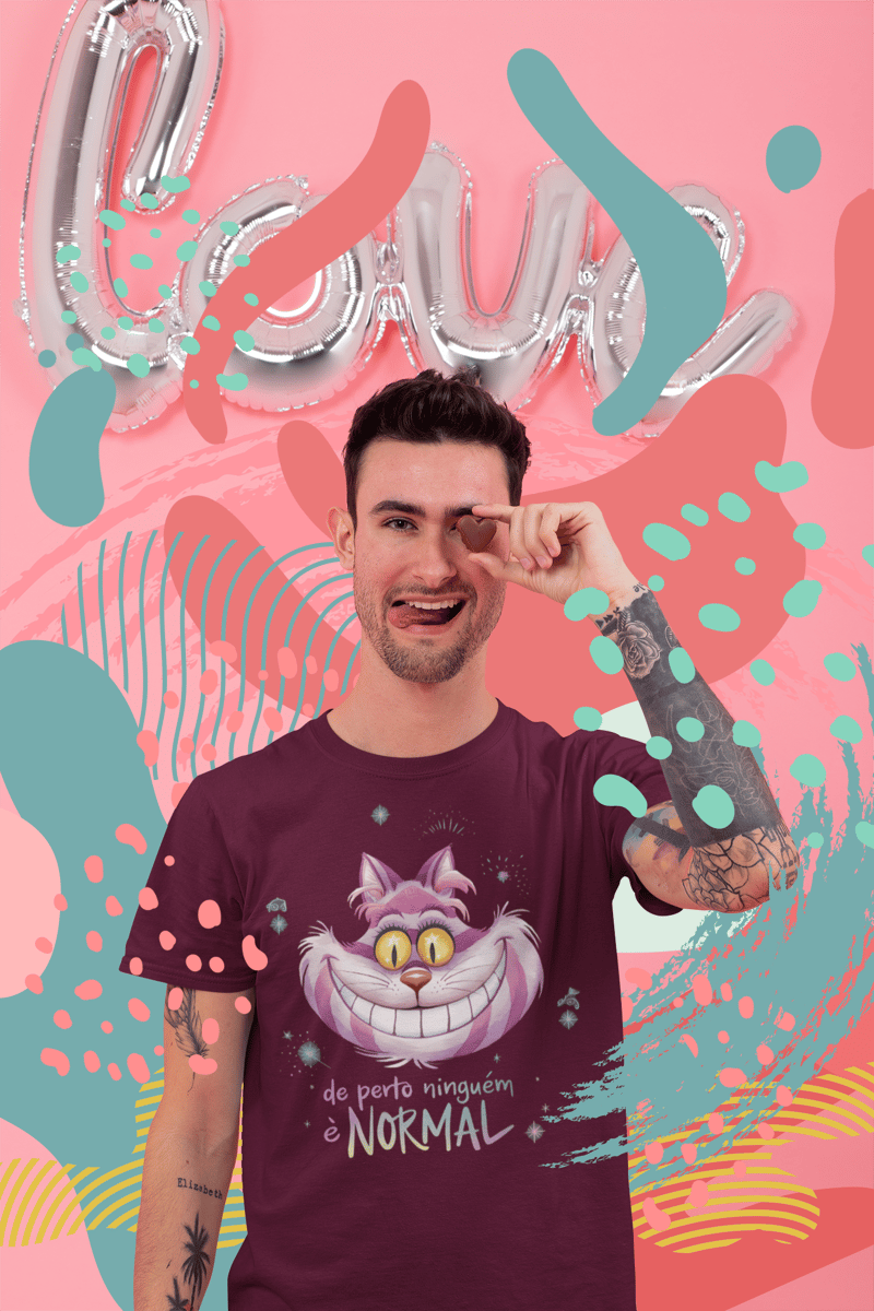 Nome do produto: Camiseta De perto Ninguém é Normal