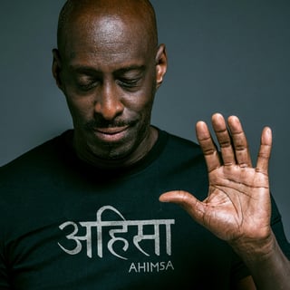 Ahimsa - Camiseta