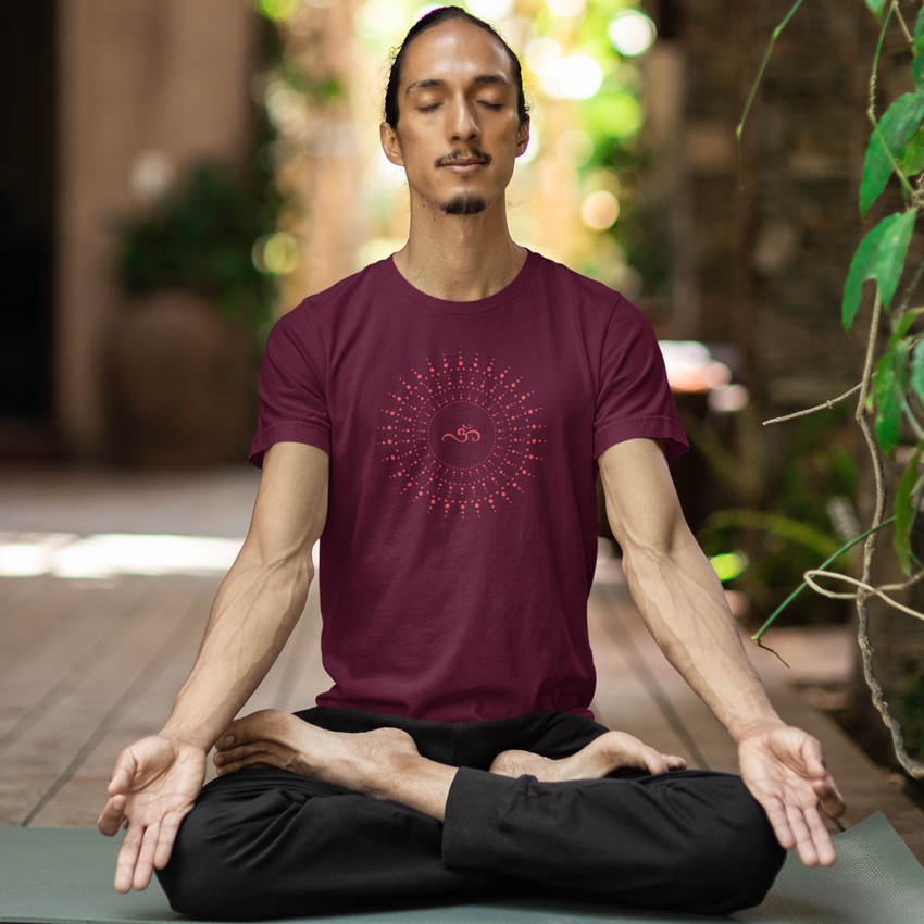 Om - Camiseta