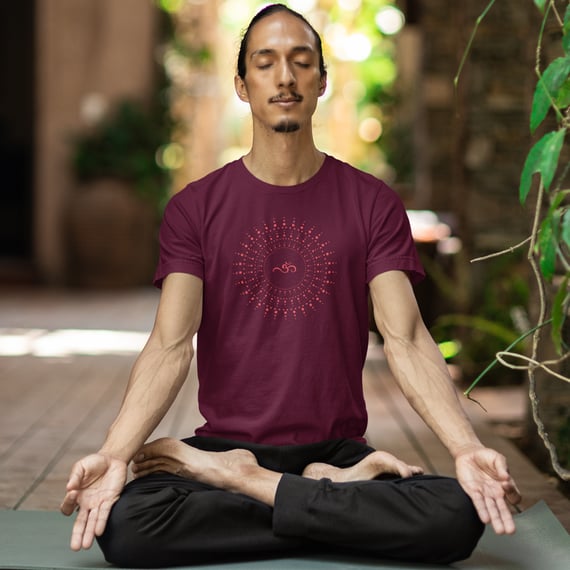 Om - Camiseta