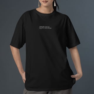 Nome do produto Camiseta Coração partido