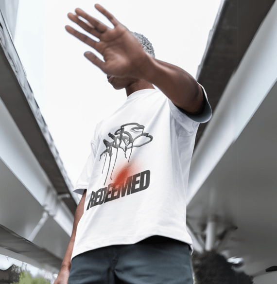 T-shirt: Redeemed (Resgatado)
