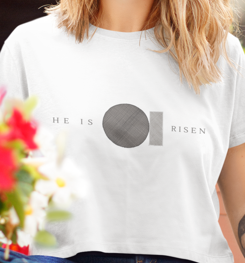 Cropped Redeemer He is Risen Branco