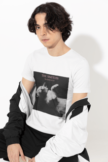 Nome do produto Camiseta The Smiths - The Queen Is Cat - Branco