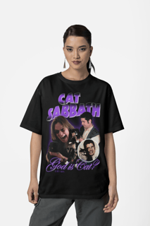 Nome do produto Camiseta Cat Sabbath - God is Cat? - Preto