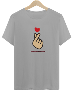 Nome do produto Camiseta Unissex Finger Heartu