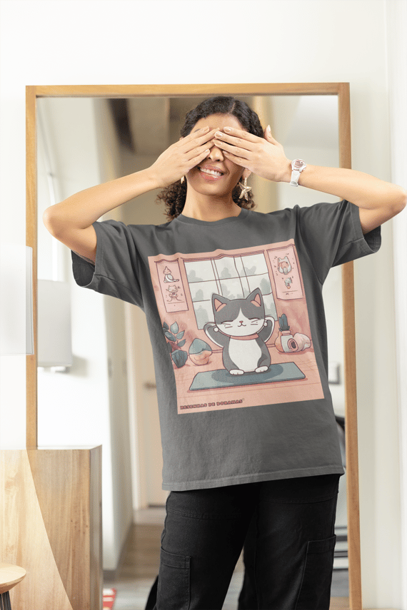 Camiseta Unissex Yoga Cat - the Grey
