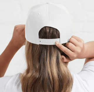 Nome do produto Boné Jesus is Alive