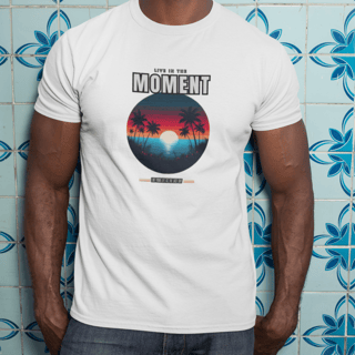 Nome do produto T-Shirt Live in The Moment