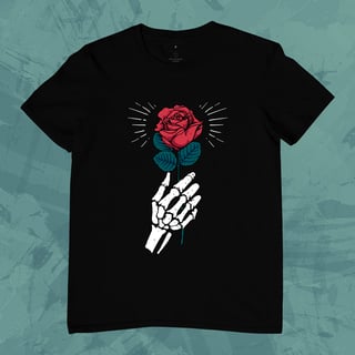 Camiseta Unissex - Rosa Proibida