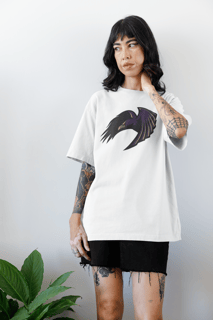 Nome do produto Camiseta Oversized Casa do Corvo