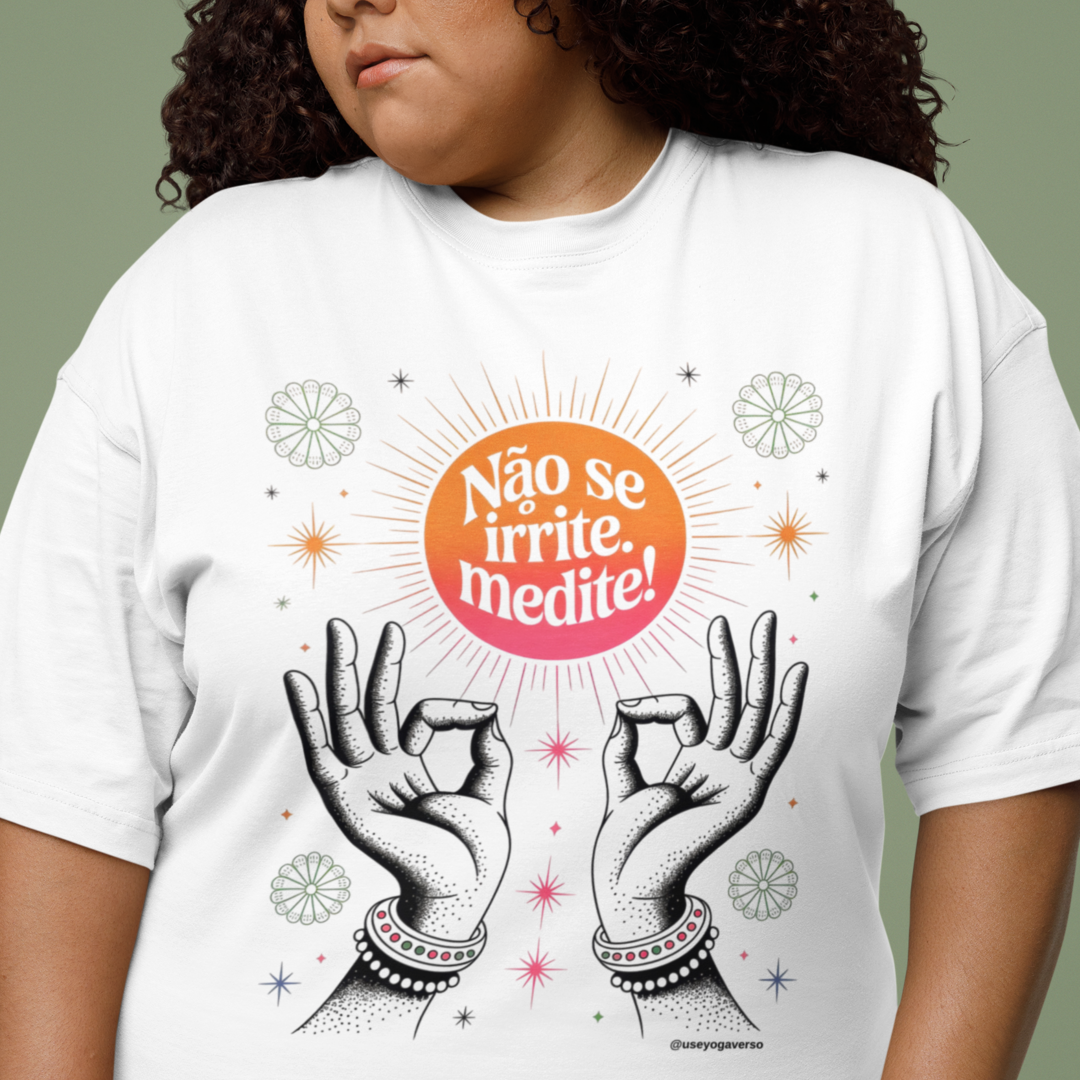 Nome do produto: Camiseta Yoga - Medite