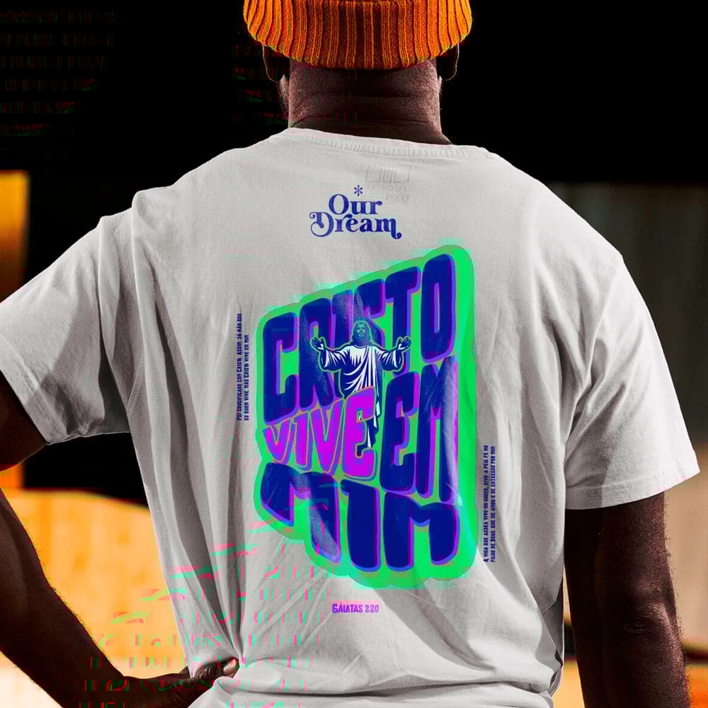 Nome do produto: Camiseta Oversized Cristo vive em mim