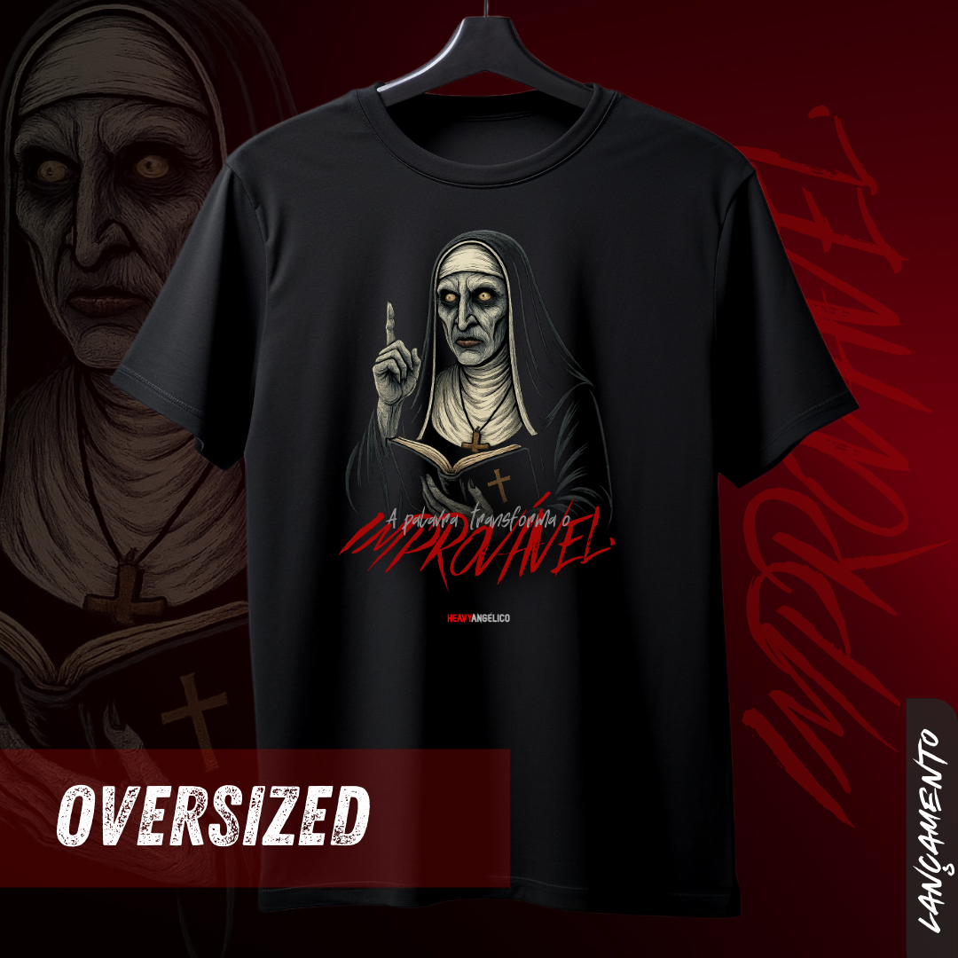 Nome do produto: A Palavra Transforma o Improvável - Camiseta Oversized 