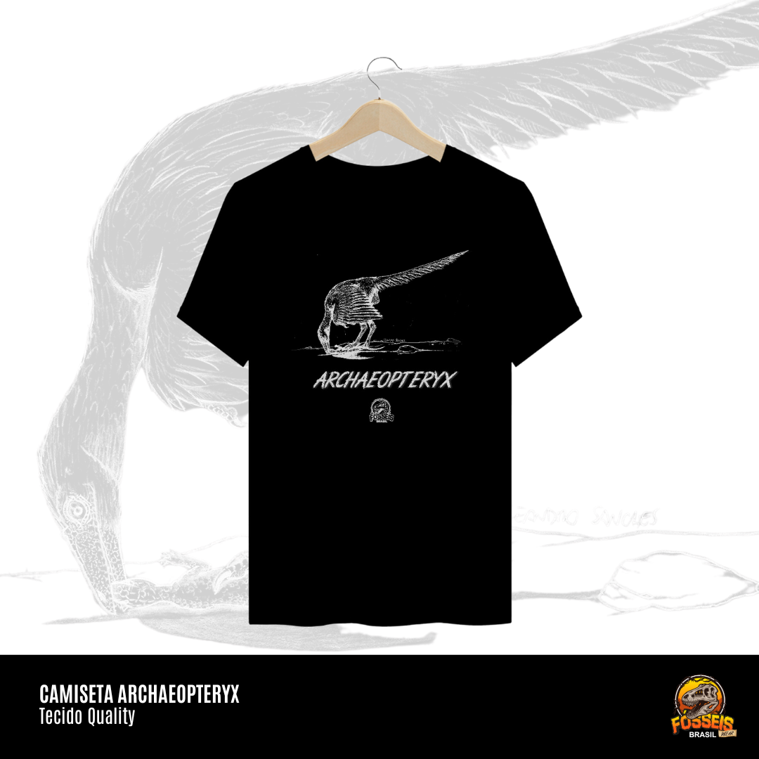 Nome do produto: Camiseta - Archaeopteryx | Ilustração por Leandro Sanches
