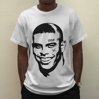 Nome do produto RONALDO XTRANHO (FRENTE E COSTAS)