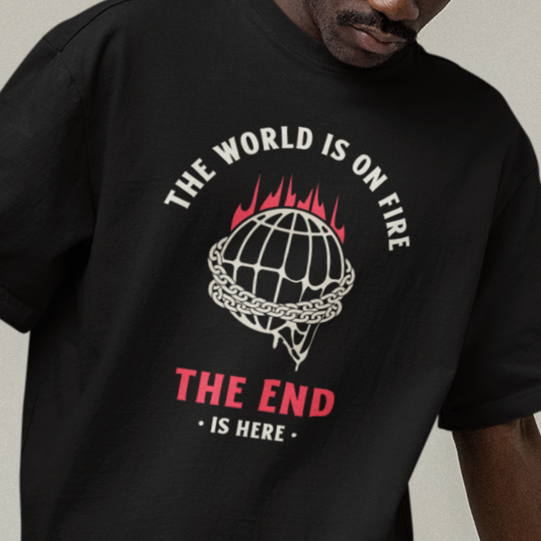 Nome do produto: Camiseta Oversized The World Is On Fire