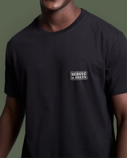 Nome do produto T-SHIRT PREMIUM HEROES OF BRAZIL SENTA A PUA