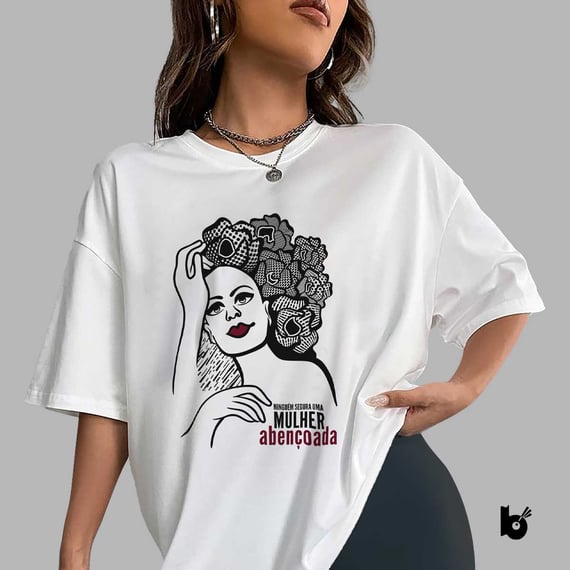 Camiseta Oversized Mulher Abençoada