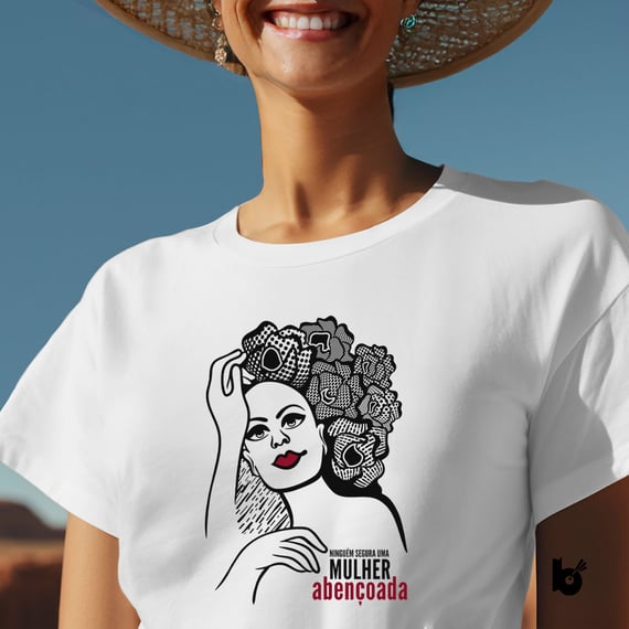 Camiseta Mulher Abençoada